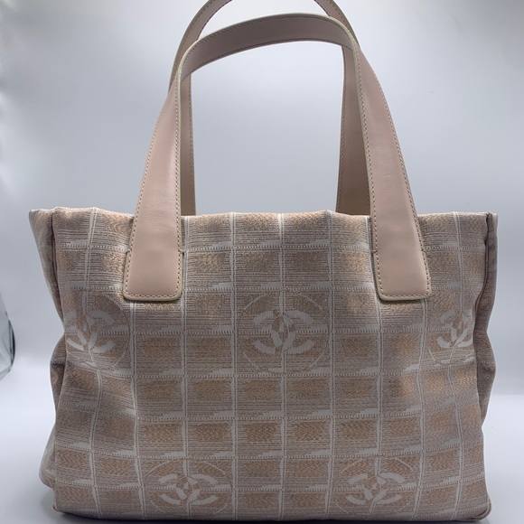 Chanel New Travel Line Tote Rose Gold with Authenticity card and Stamp - Picture 2 of 14
